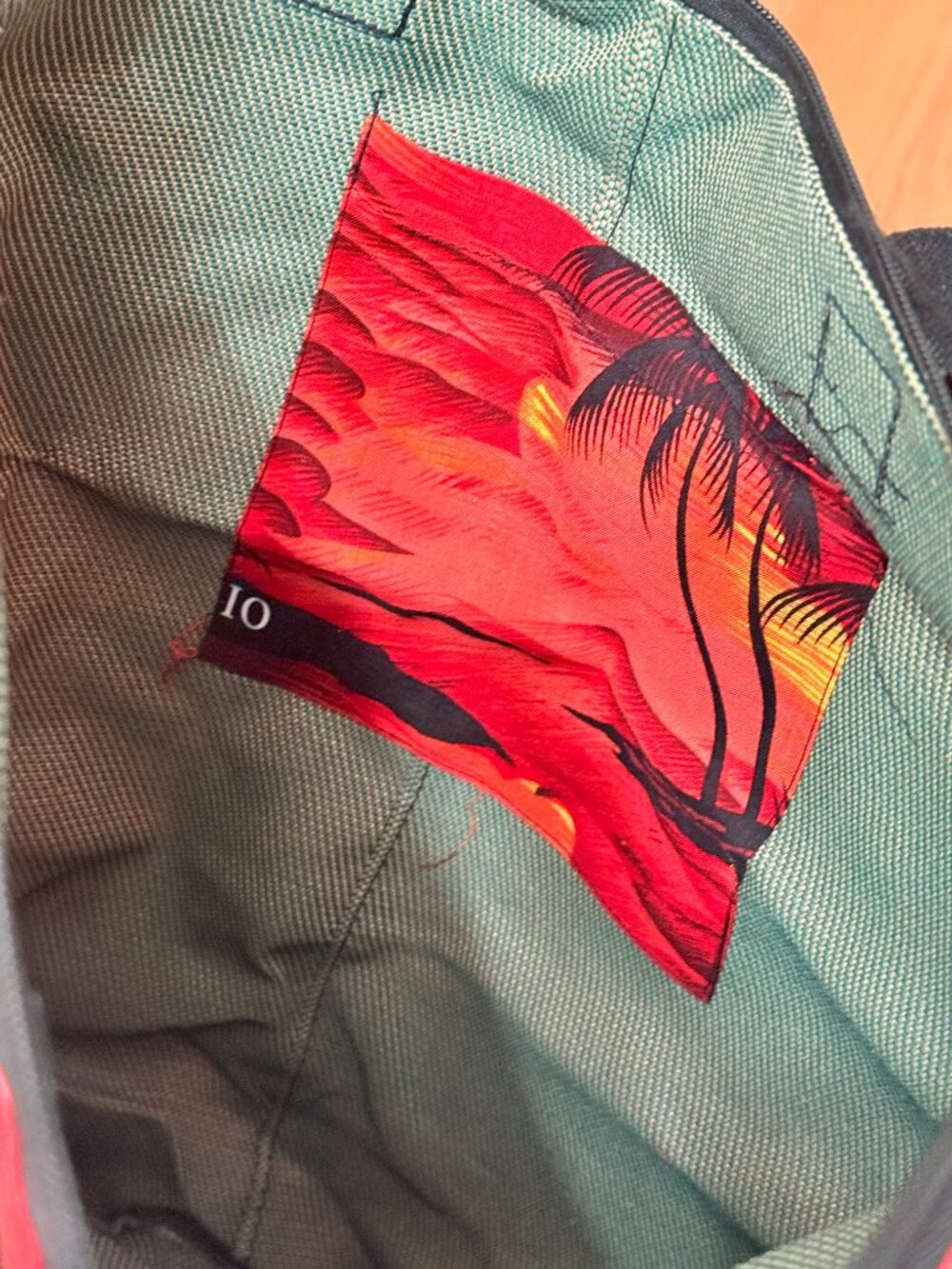 Jamaica Sunset Beach Zippered Tote Bag - Like New - Picture 3 of 5